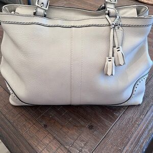 Coach Vintage Hampton Pebbled Leather Large Satchel Cream Tote Bag Shoulder Bag